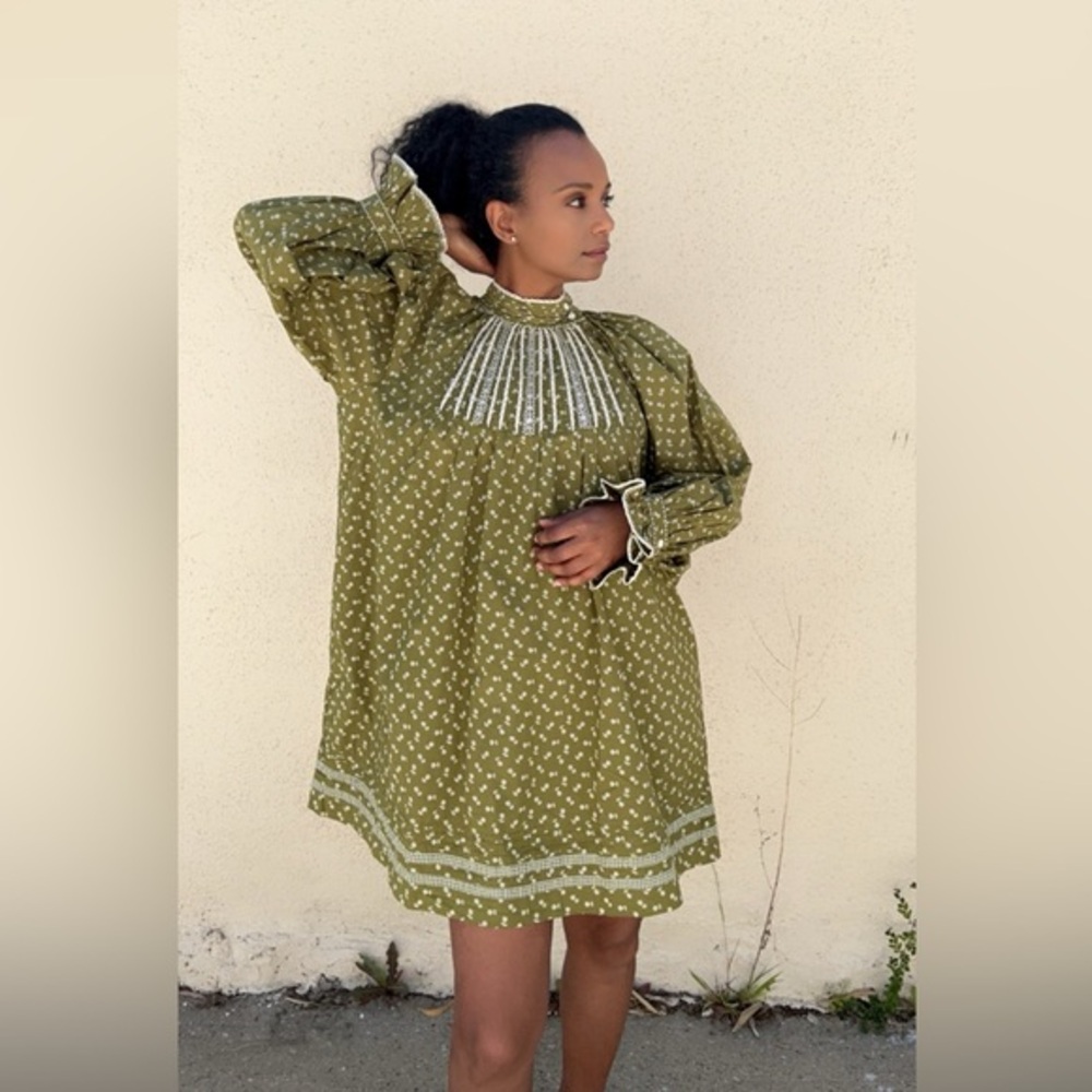 Doen Sage Green Mini Dress with White Accents